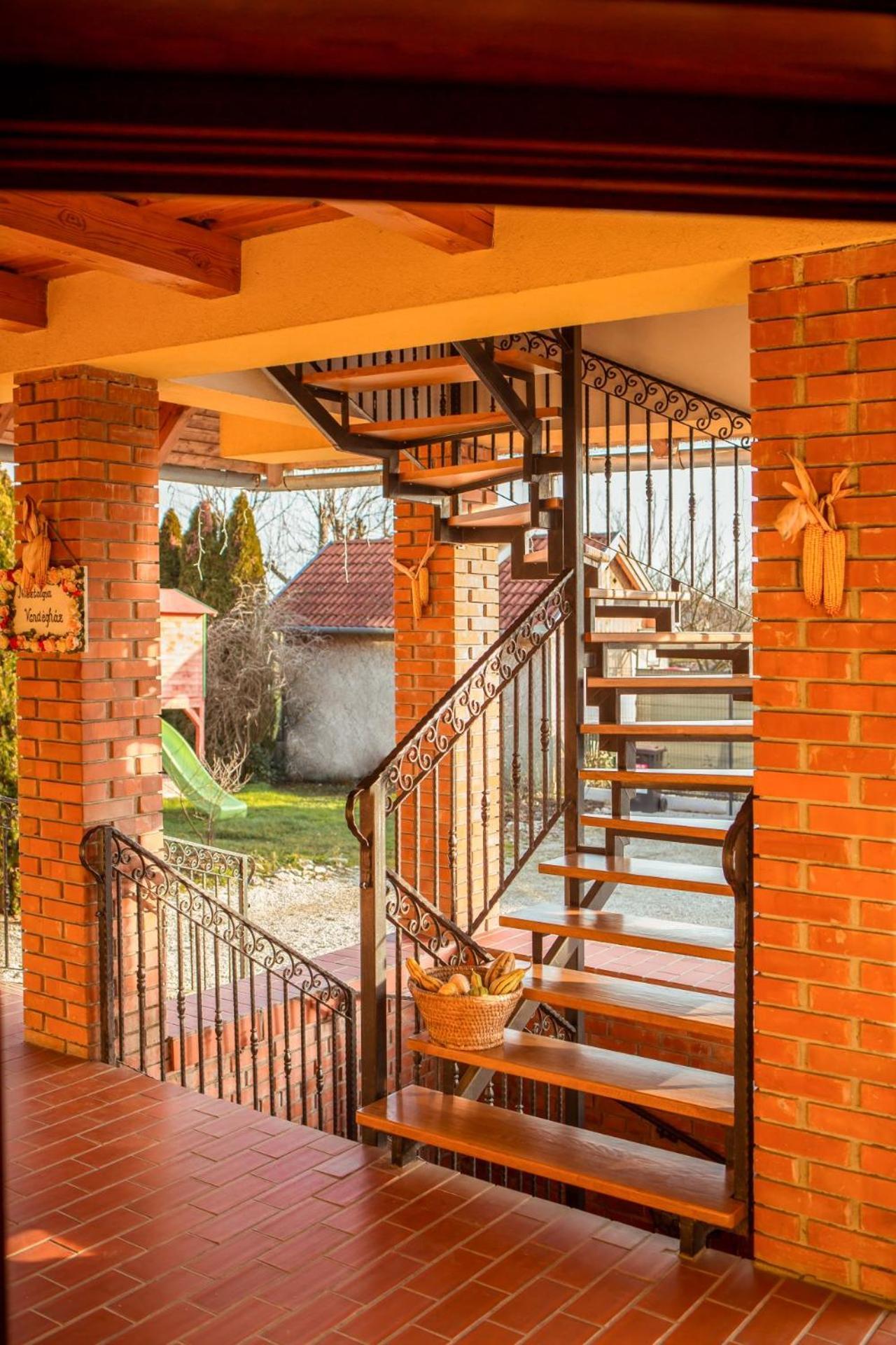 Nosztalgia Vendégház Zalaegerszeg Exterior foto