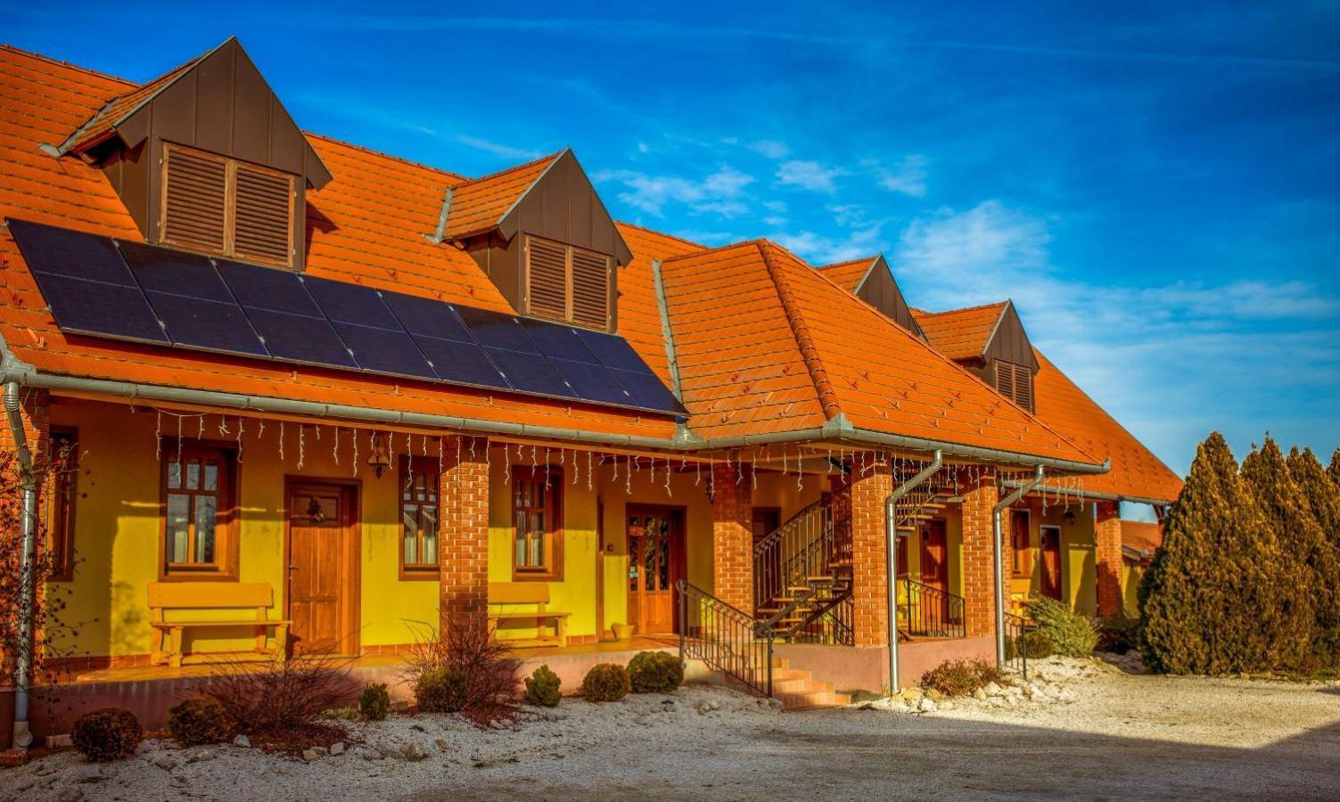 Nosztalgia Vendégház Zalaegerszeg Exterior foto